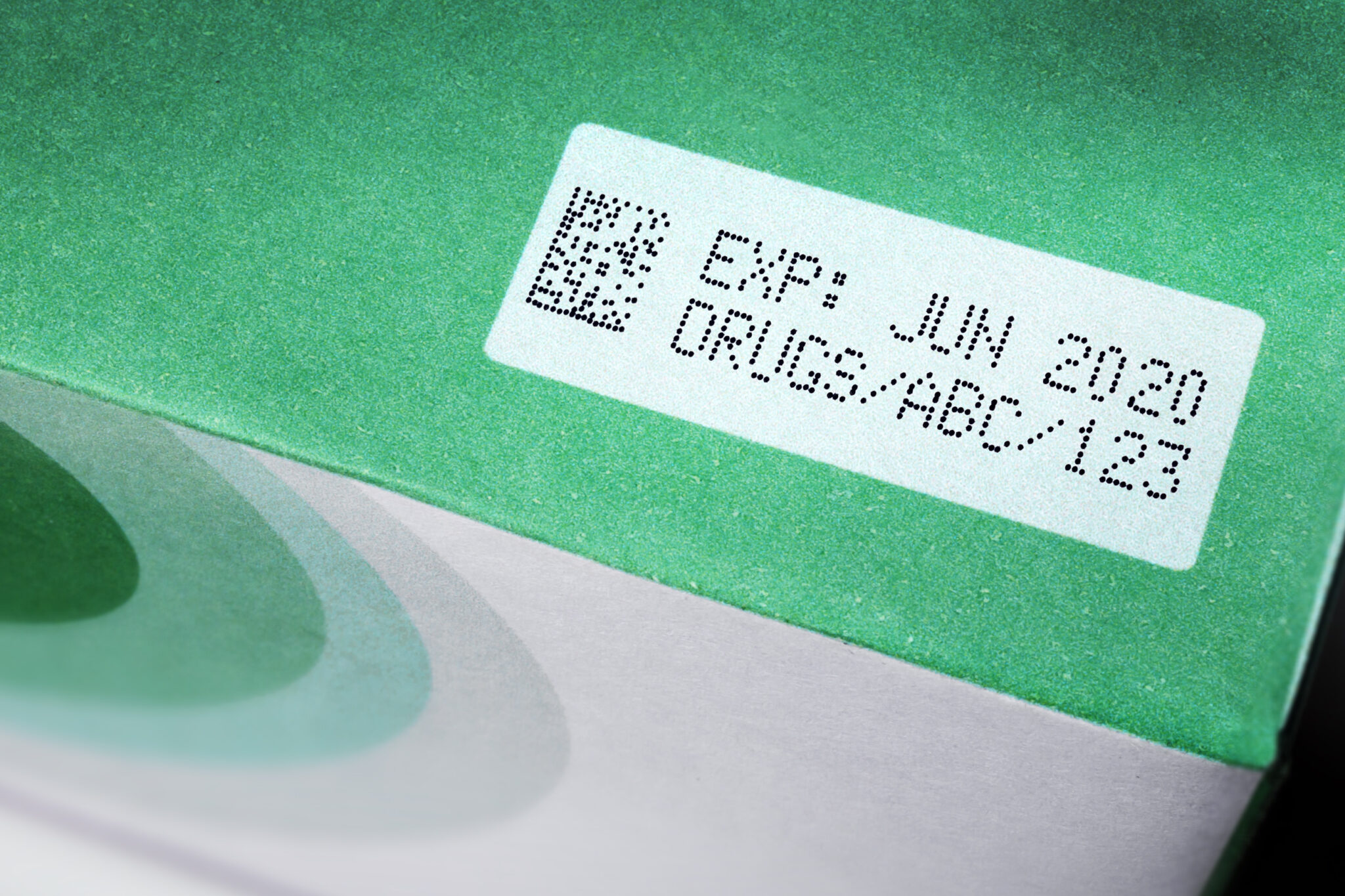 Labelling on plastic jars & containers in the pharmaceutical industry