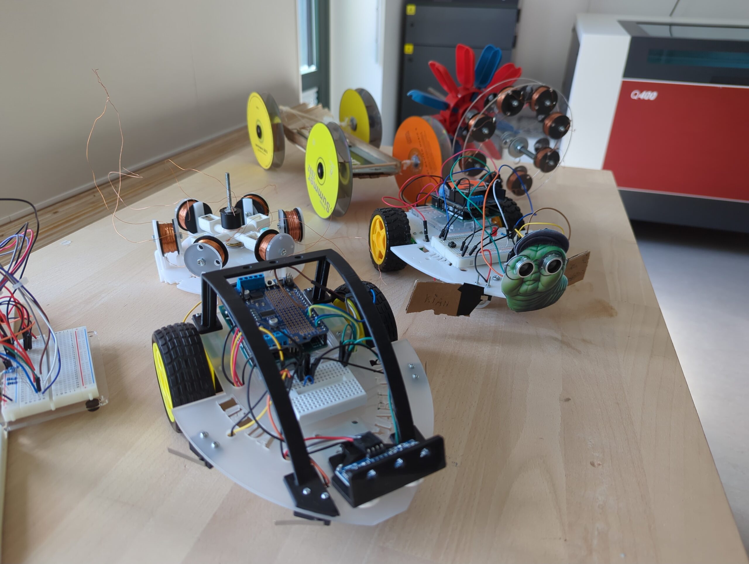 Modeller skapade i laserskärare av elever