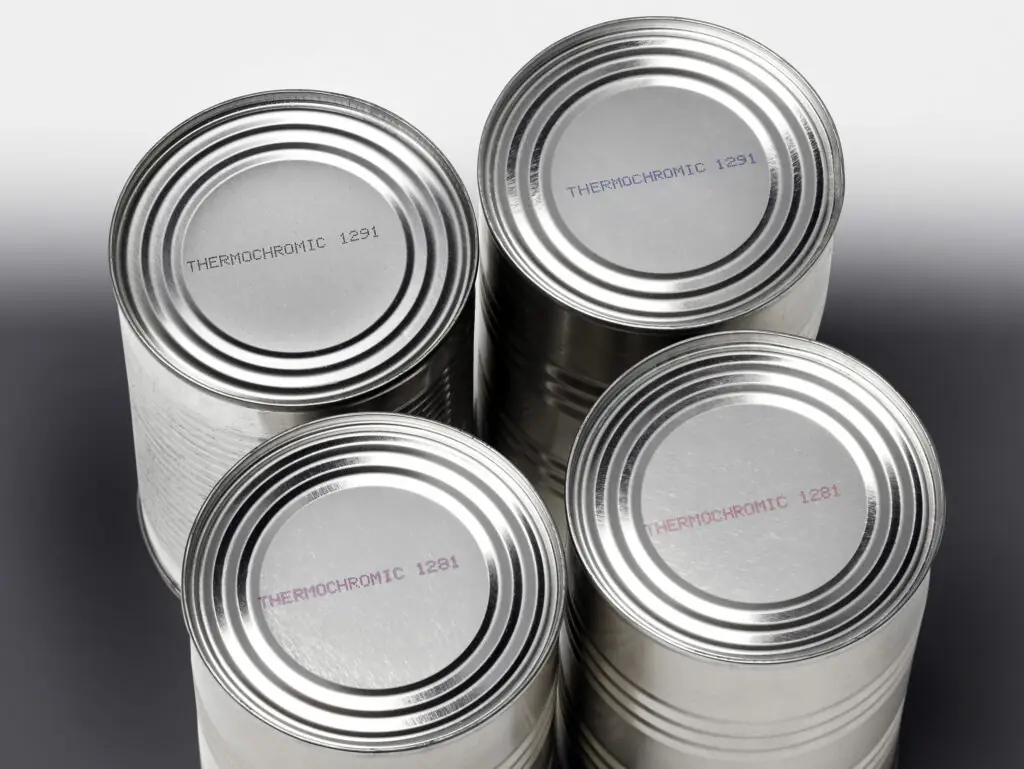 Märkning aluminiumburk - Batchnummer, bäst-före, lasermärkning inline