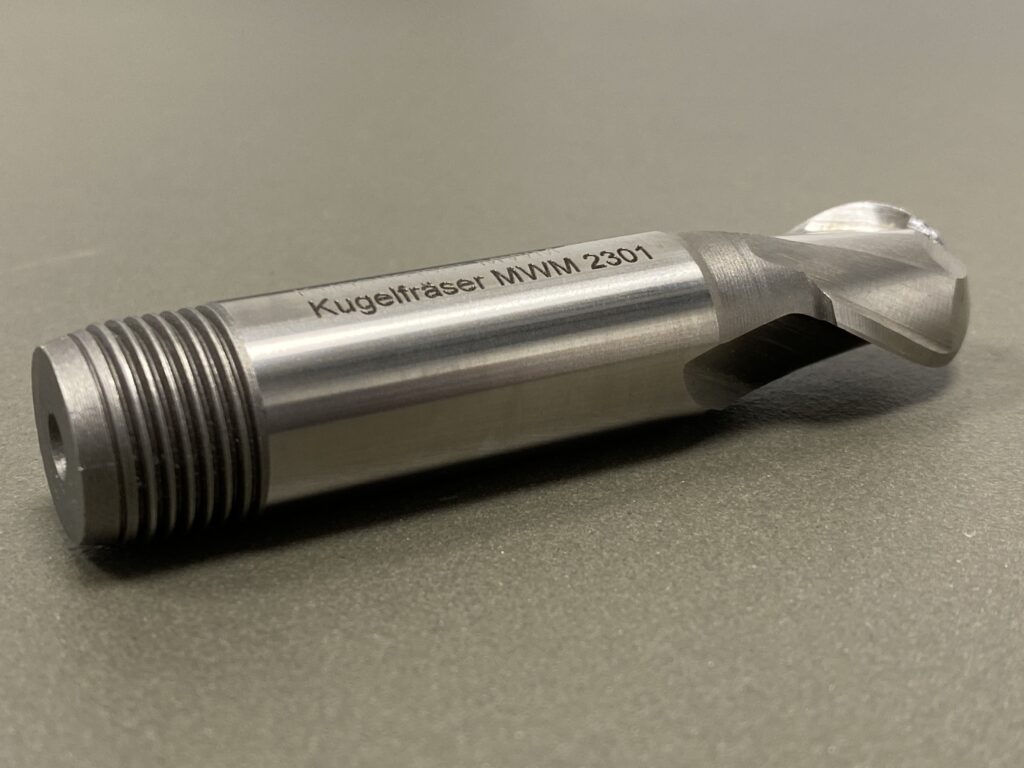 Lasergravyr metallverktyg - Effektiva fiberlaser gör jobbet!