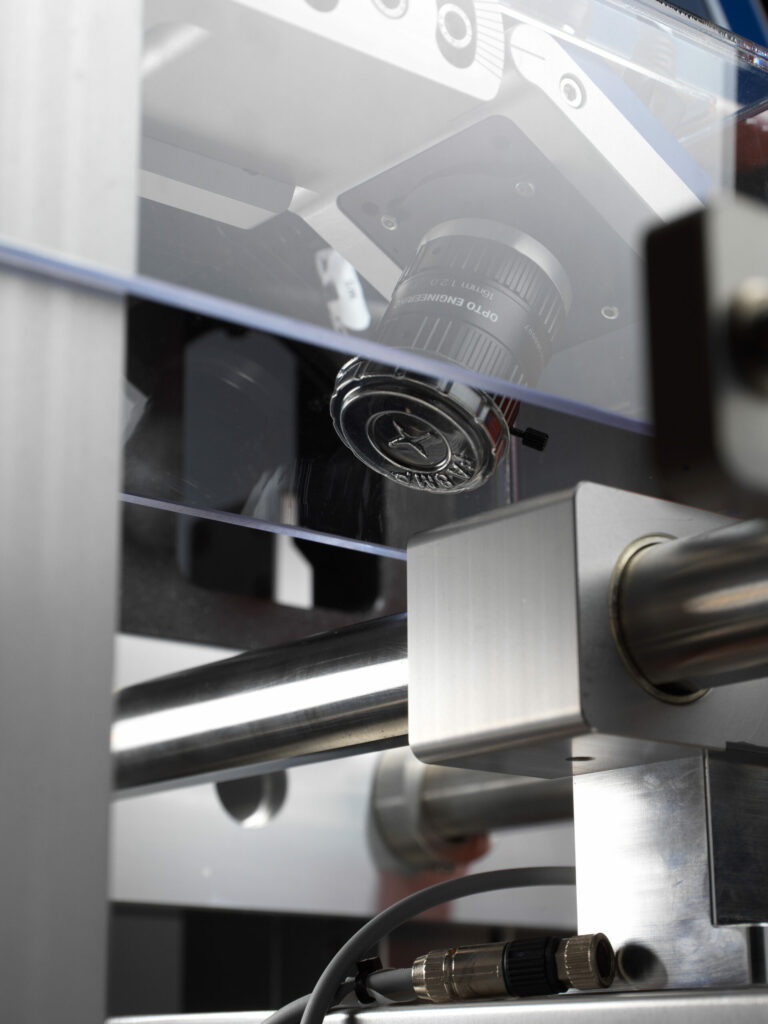 Snusmaskin Branded outer etikettering krympfilm