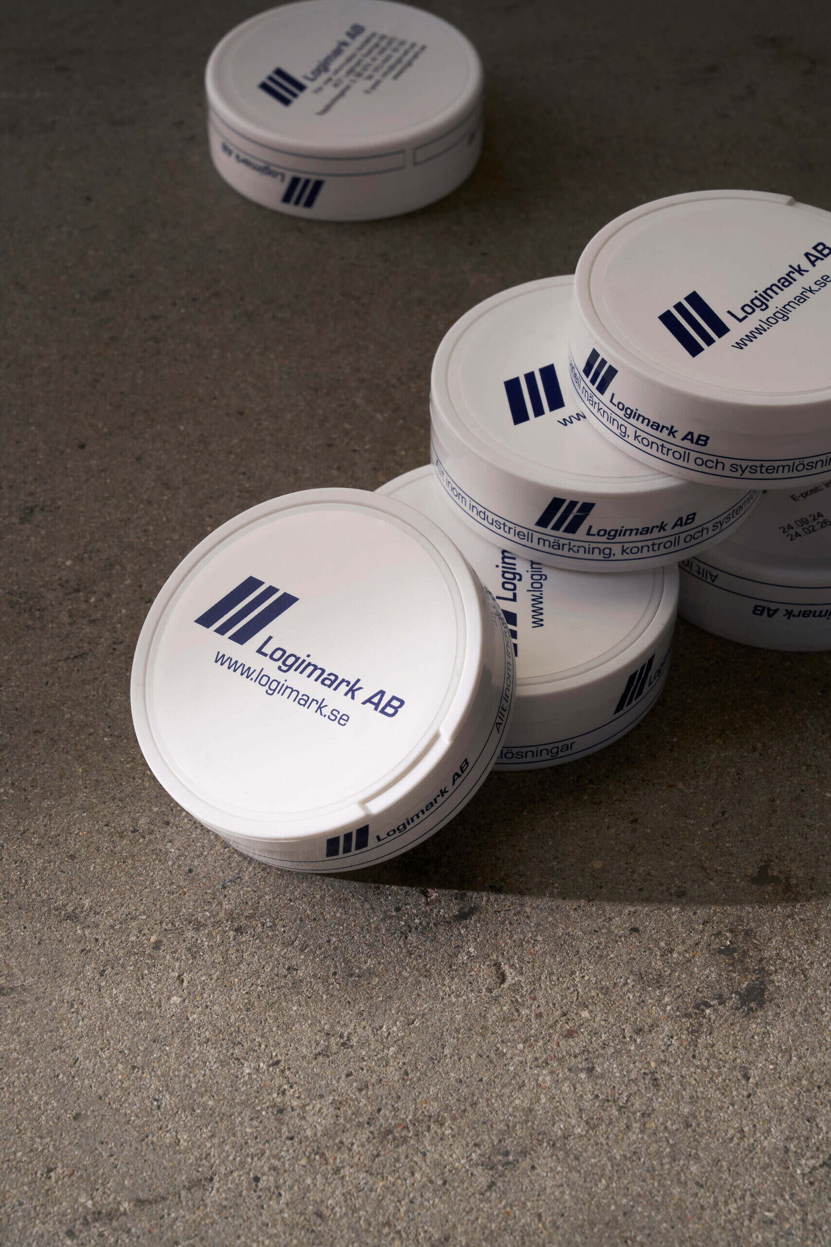 Etikettering snusdosor - LMS Dosetiketteringsmaskin