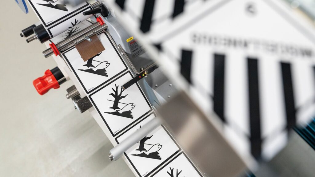 Etikettmaskin Alpha Compact - automatisk etikettapplikator